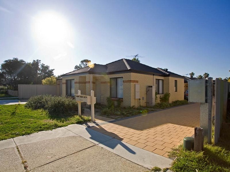 B/15 Ganfield Way, Balga WA 6061