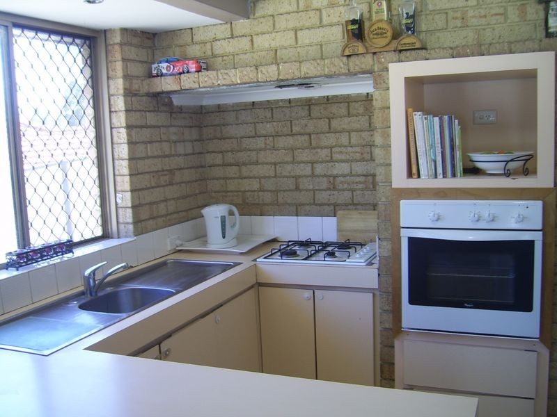 20 Chestnut Grove, Mirrabooka WA 6061