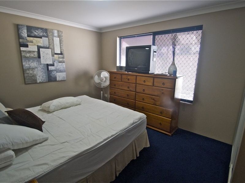 A/8 Lively Circle, Mirrabooka WA 6061