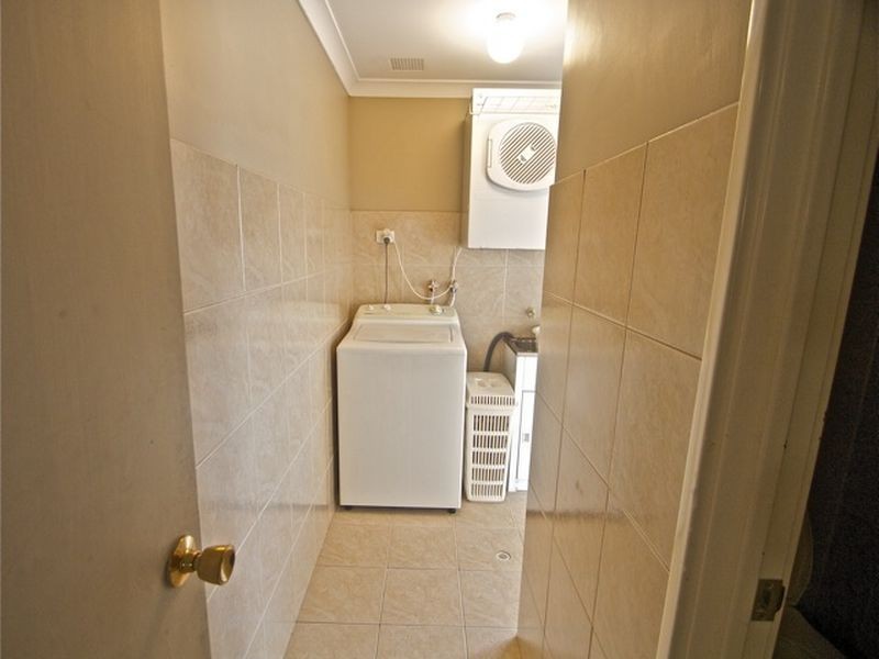 A/8 Lively Circle, Mirrabooka WA 6061