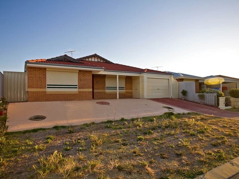 42 Cleveland Court, Marangaroo WA 6064