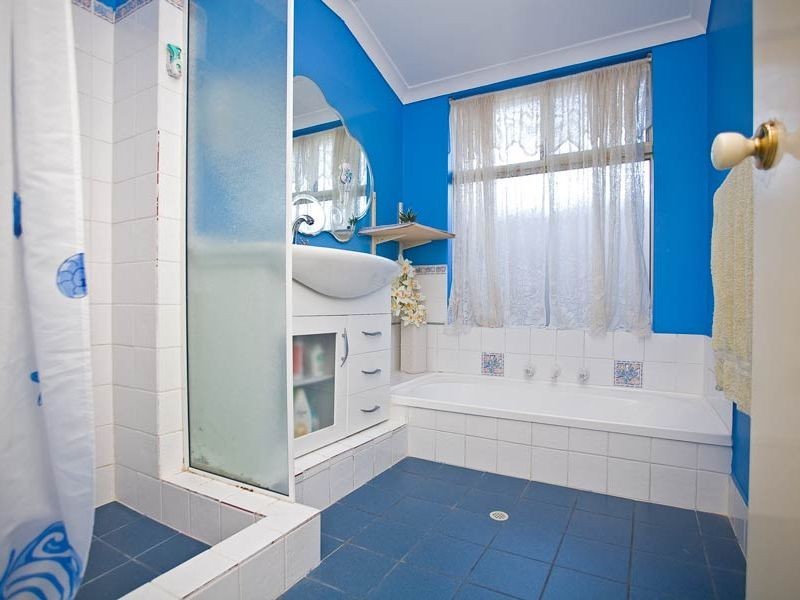 42 Cleveland Court, Marangaroo WA 6064