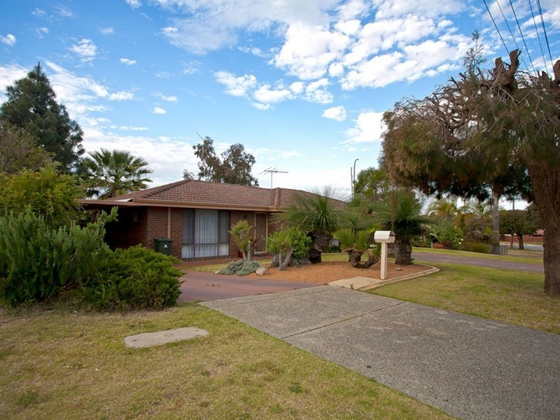 18 Ullswater Place, Balga WA 6061
