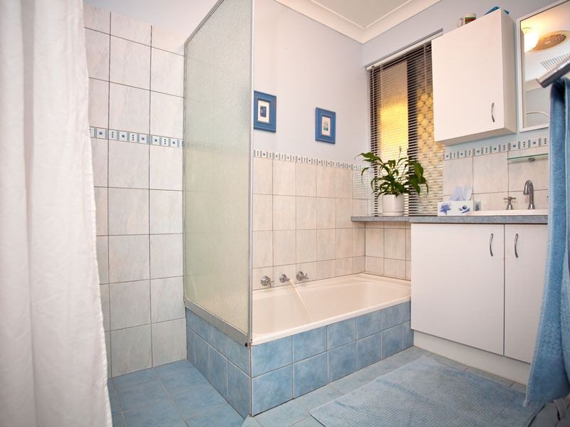 18 Ullswater Place, Balga WA 6061