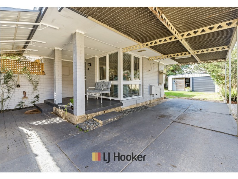 14 Hainsworth Avenue, Girrawheen WA 6064
