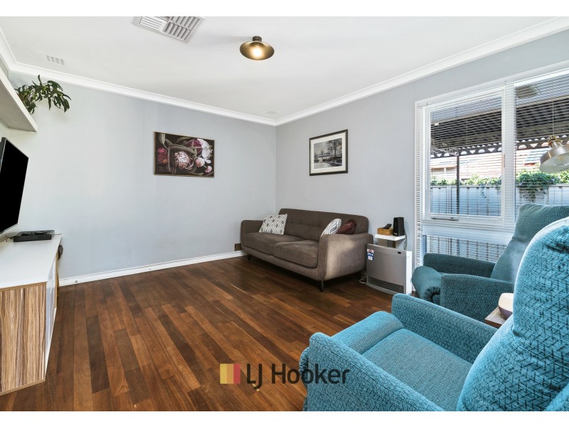14 Hainsworth Avenue, Girrawheen WA 6064
