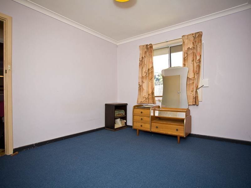 39 Sturtridge Road, Lockridge WA 6054