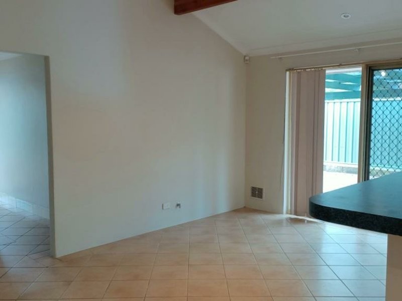 18 Yeates Lane, Stratton WA 6056