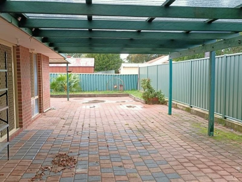 18 Yeates Lane, Stratton WA 6056