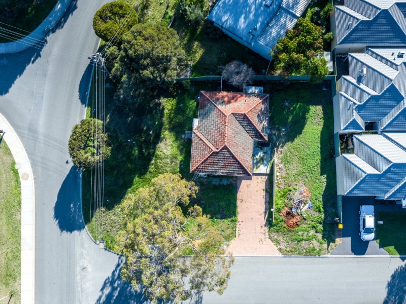 16 Derrington Cr, Balga WA 6061