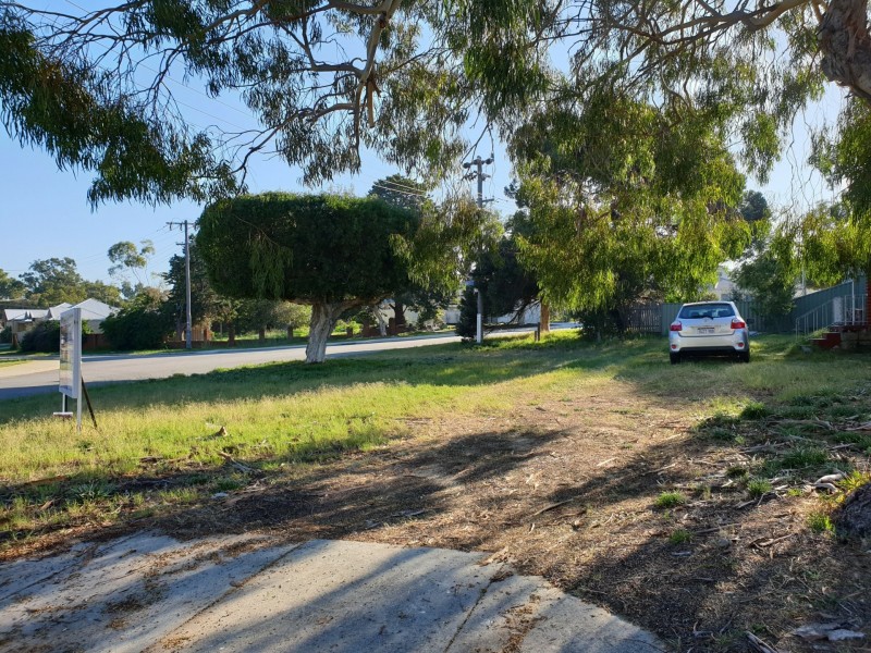 16 Derrington Cr, Balga WA 6061