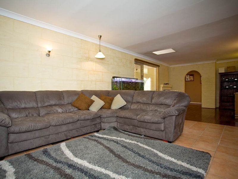 15 Hendon Way, Hamersley WA 6022