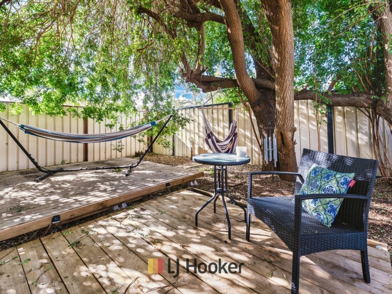 14 Hainsworth Ave, Girrawheen WA 6064