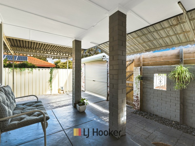 14 Hainsworth Ave, Girrawheen WA 6064