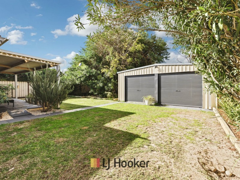 14 Hainsworth Ave, Girrawheen WA 6064