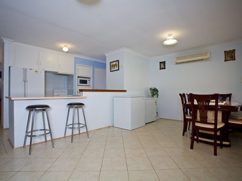 86 Highclere Bvd, Marangaroo WA 6064