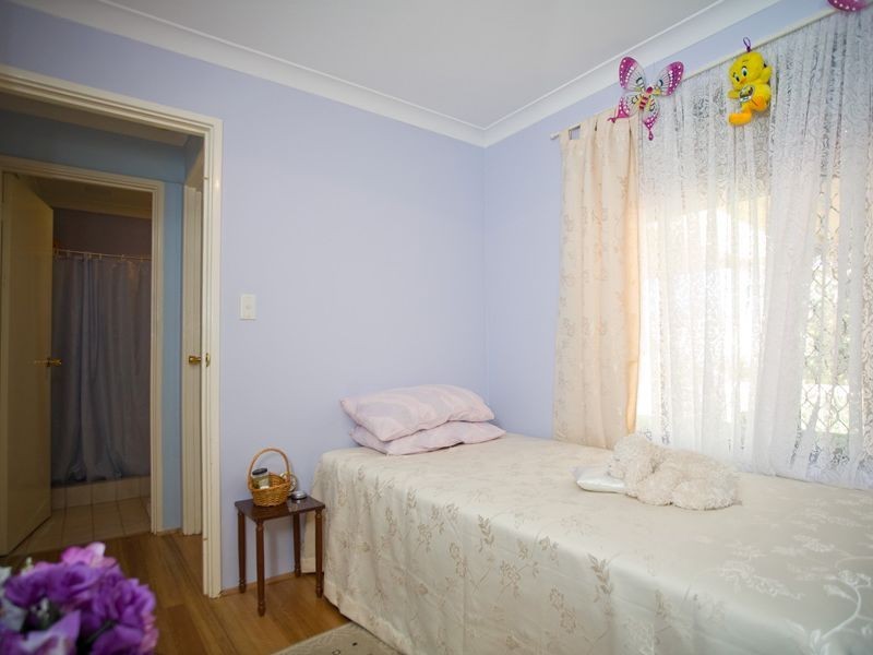 86 Highclere Bvd, Marangaroo WA 6064