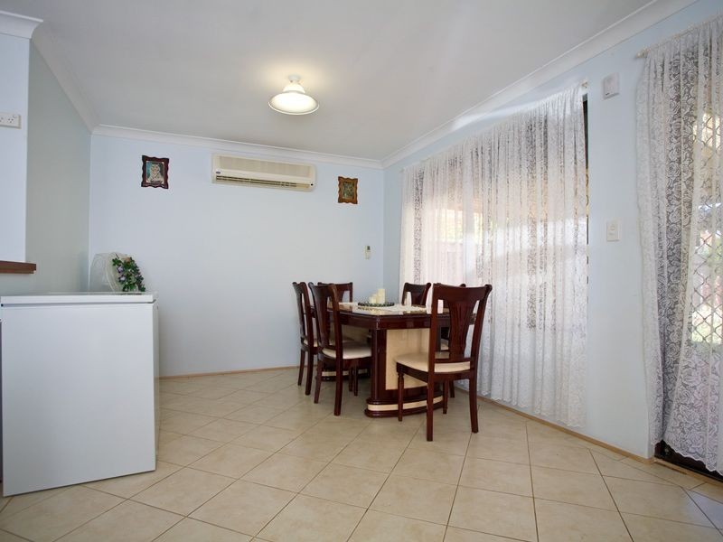 86 Highclere Bvd, Marangaroo WA 6064
