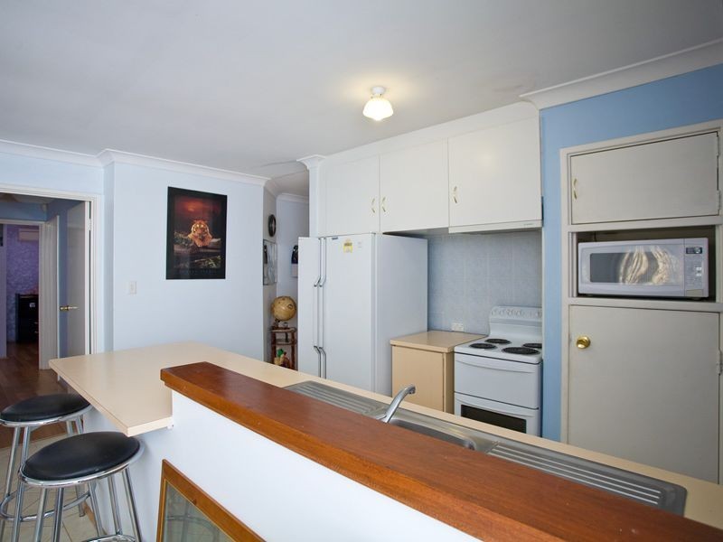 86 Highclere Bvd, Marangaroo WA 6064