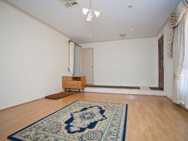 23 Enderby Court, Ballajura WA 6066