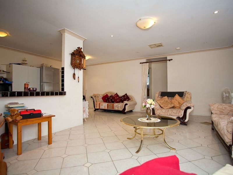 23 Enderby Court, Ballajura WA 6066