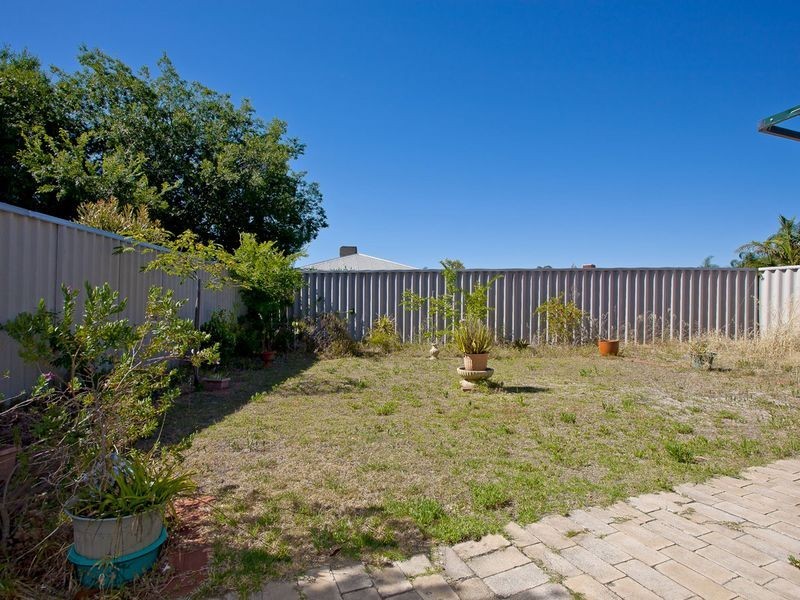 23 Enderby Court, Ballajura WA 6066