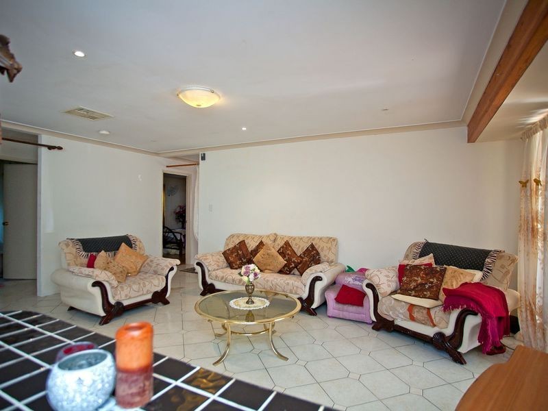 23 Enderby Court, Ballajura WA 6066