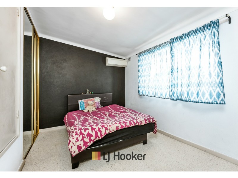 12/3 Derrington Crescent, Balga WA 6061