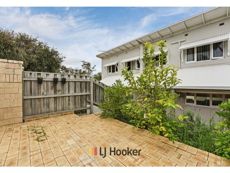 12/3 Derrington Crescent, Balga WA 6061