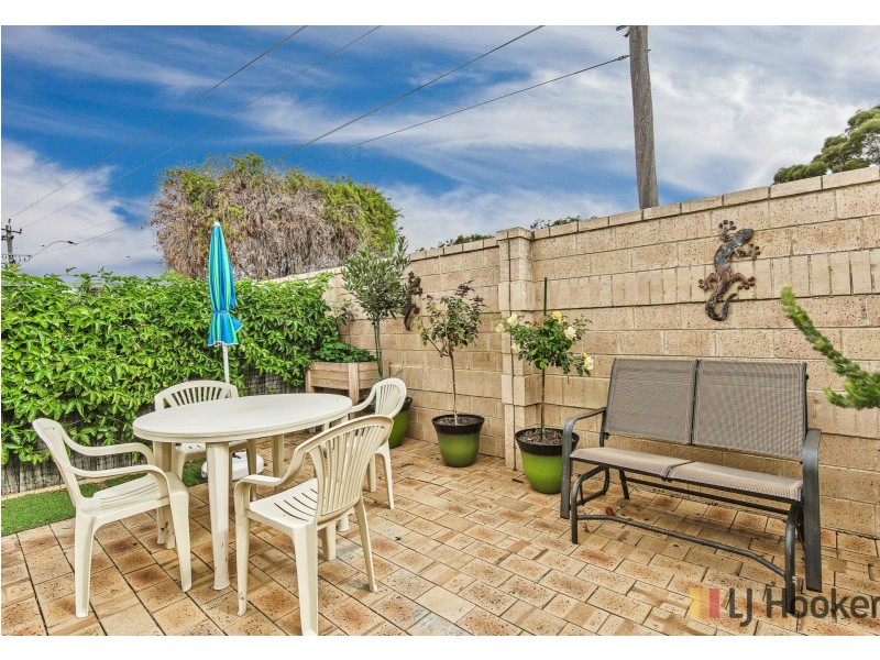 12/3 Derrington Crescent, Balga WA 6061