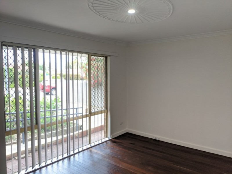 1 Pelham Way, Girrawheen WA 6064