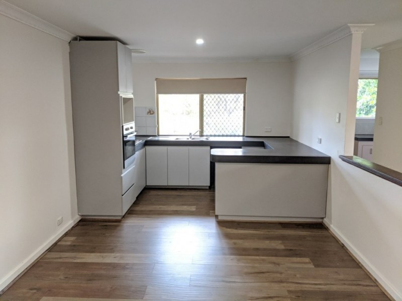 1 Pelham Way, Girrawheen WA 6064