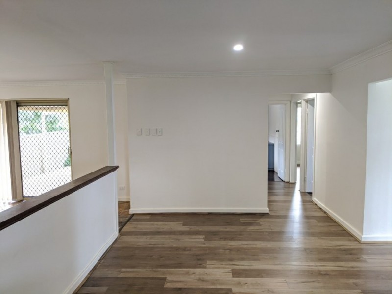 1 Pelham Way, Girrawheen WA 6064