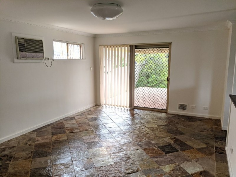 1 Pelham Way, Girrawheen WA 6064