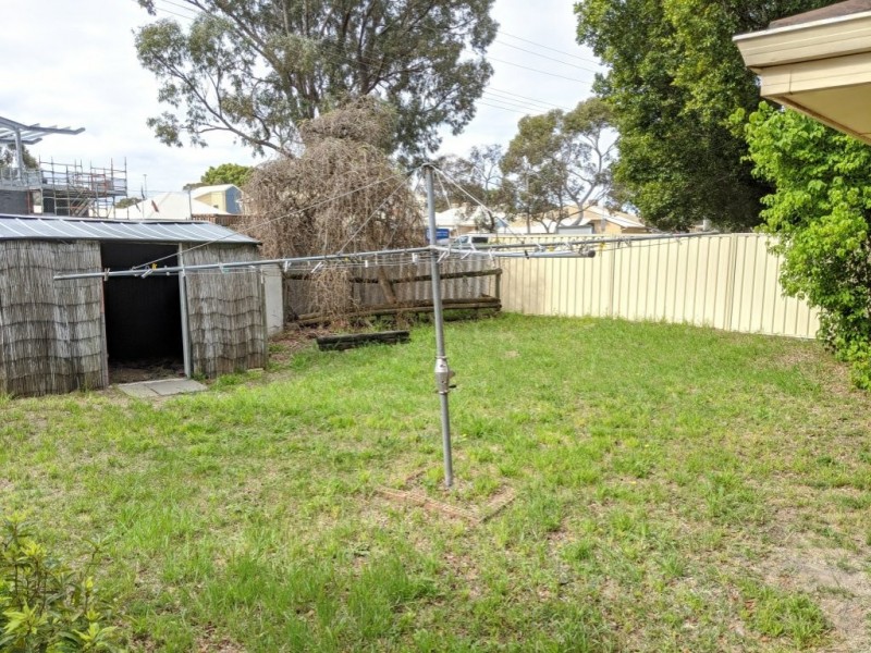 1 Pelham Way, Girrawheen WA 6064