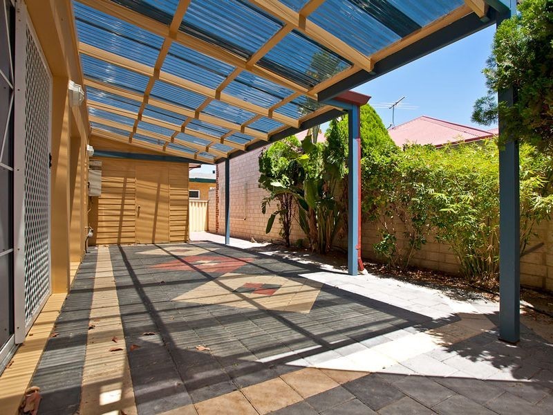 A/111 Ravenswood Drive, Westminster WA 6061