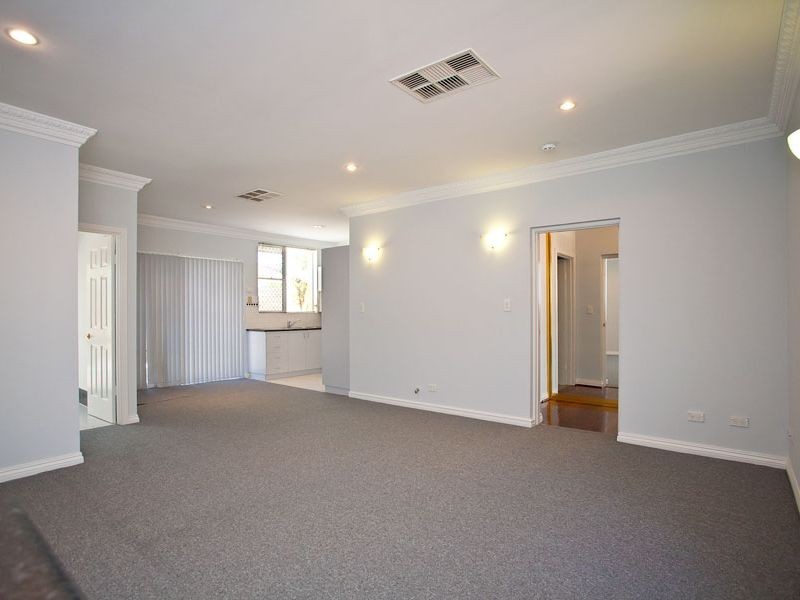 A/111 Ravenswood Drive, Westminster WA 6061