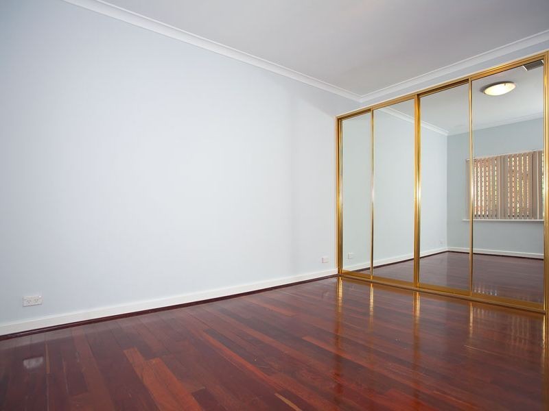 A/111 Ravenswood Drive, Westminster WA 6061