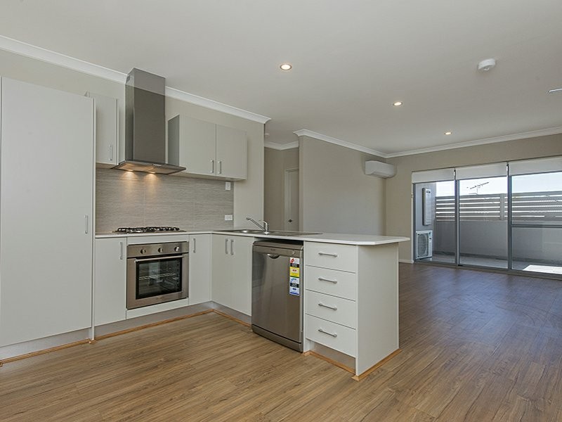 7/358 Hardey Rd, Cloverdale WA 6105