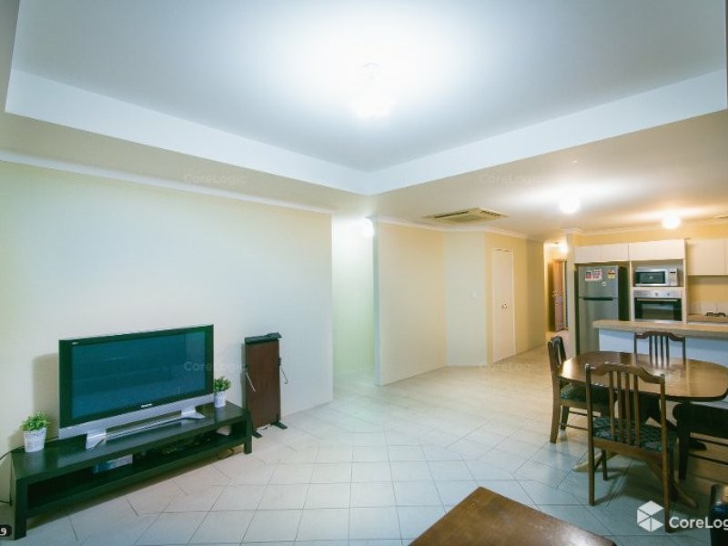 4 Benia Rise, Alexander Heights WA 6064