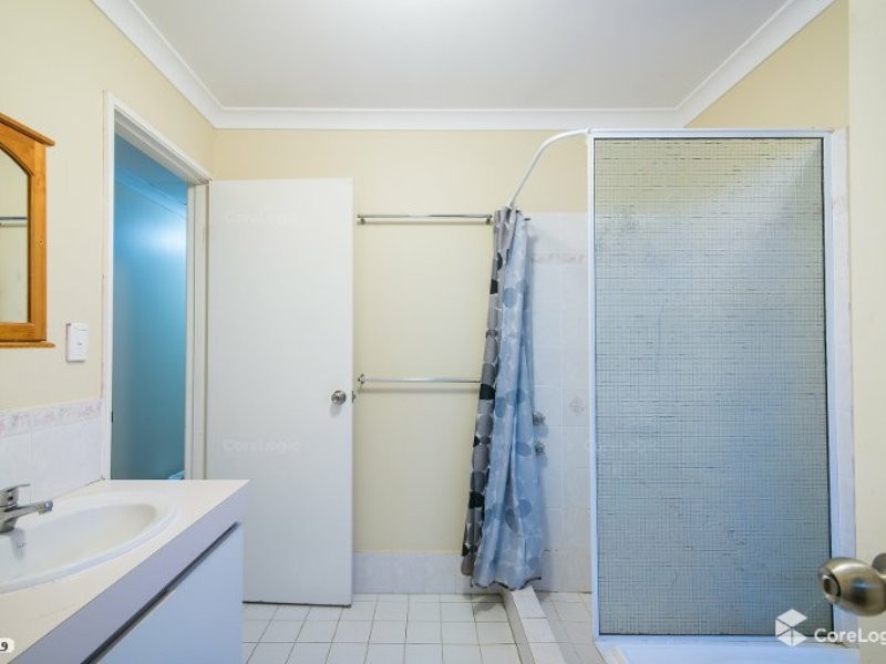 4 Benia Rise, Alexander Heights WA 6064