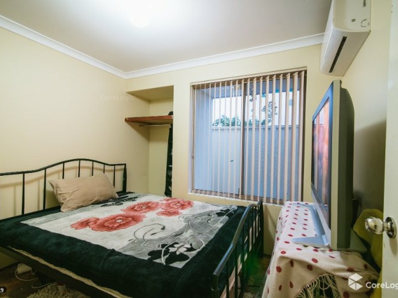 4 Benia Rise, Alexander Heights WA 6064