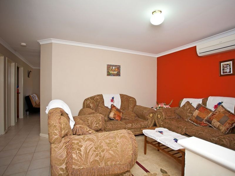 3/15 Deering Street, Westminster WA 6061