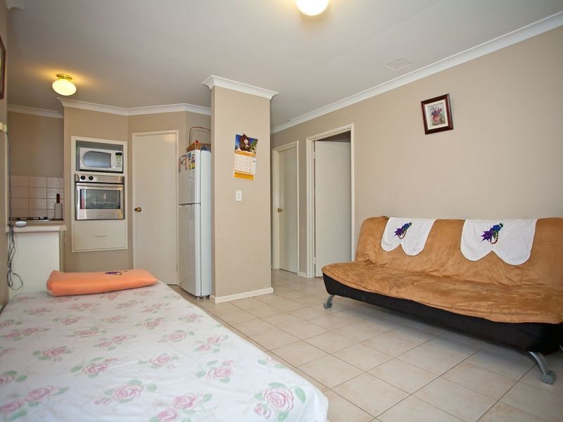 3/15 Deering Street, Westminster WA 6061