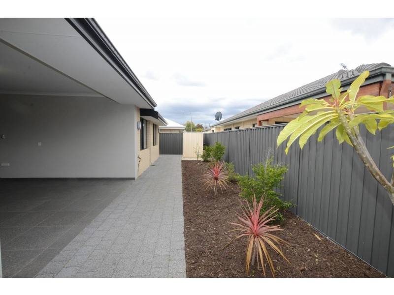 46 Alnwick Turn, Landsdale WA 6065