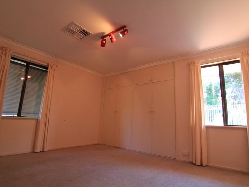 14 Siddeley Place, Dianella WA 6059