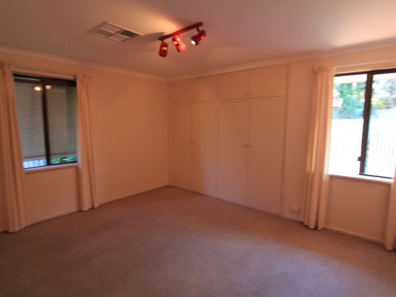 14 Siddeley Place, Dianella WA 6059