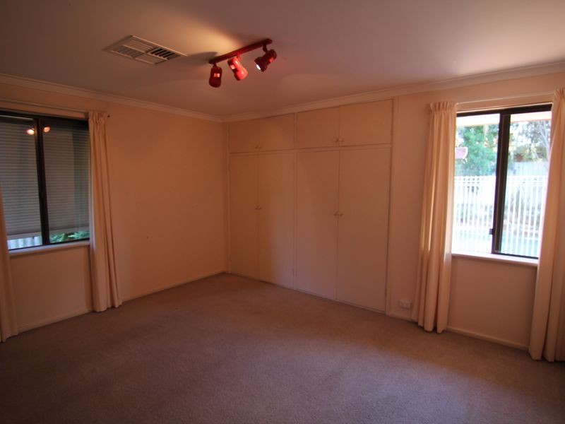 14 Siddeley Place, Dianella WA 6059