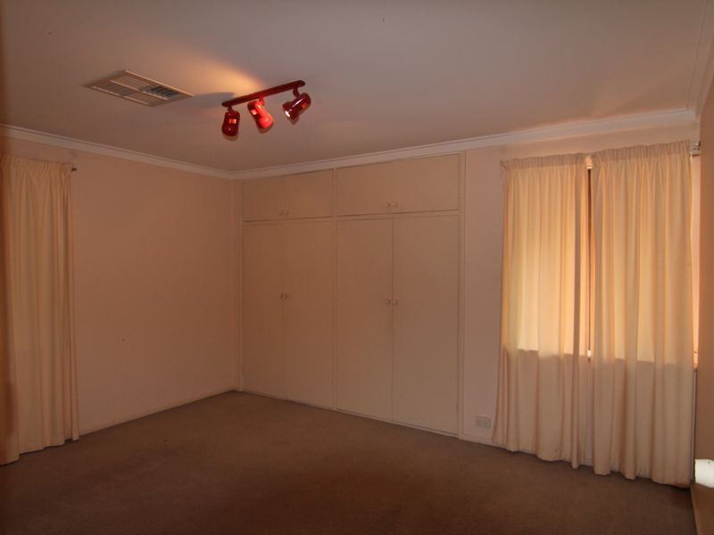 14 Siddeley Place, Dianella WA 6059