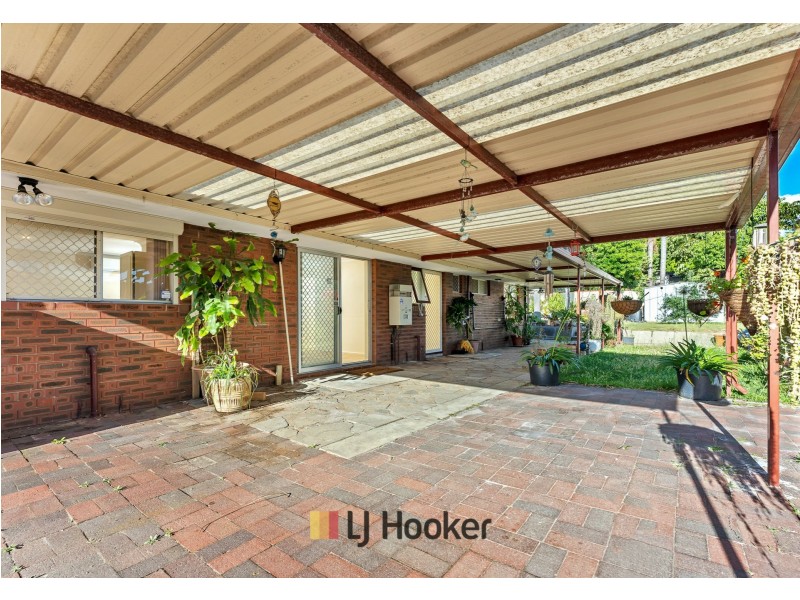 14 Girrawheen Ave, Girrawheen WA 6064